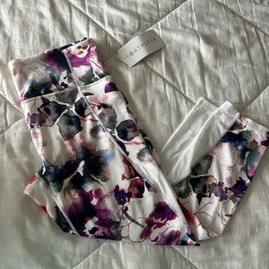 Athleta large tall crop leggings new with tags